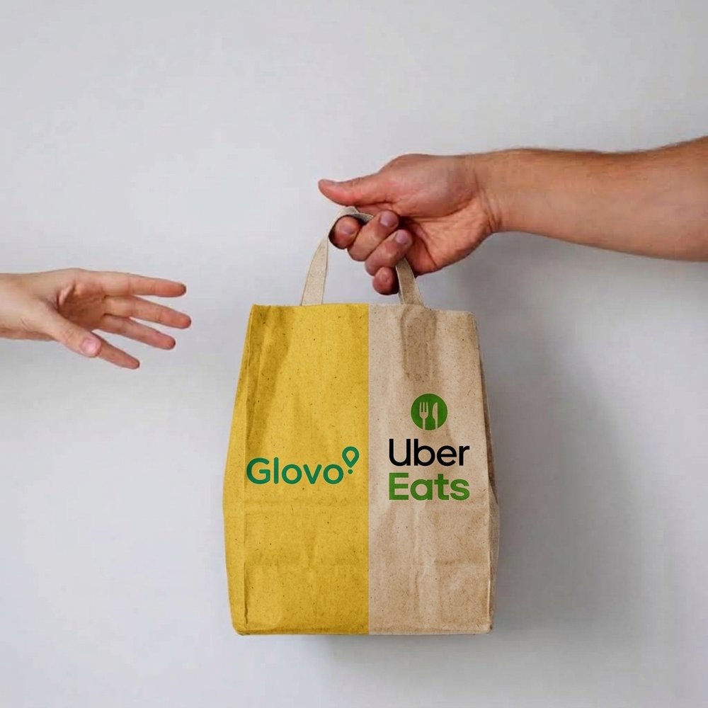 Bolsa de pedido a domicilio de Churrería Siglo XIX por Glovo y Uber Eats